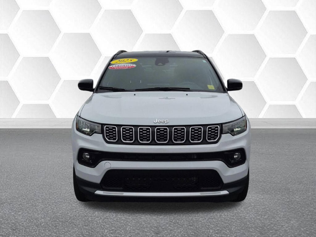 Certified 2025 Jeep Compass Limited AWD/4WD image 8