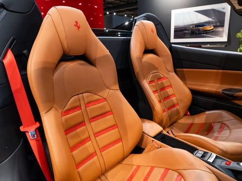 Certified 2019 Ferrari 488 Spider RWD image 39