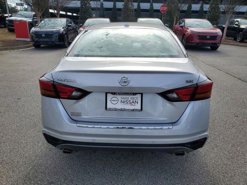 Certified 2022 Nissan Altima 2.5 SR image 5