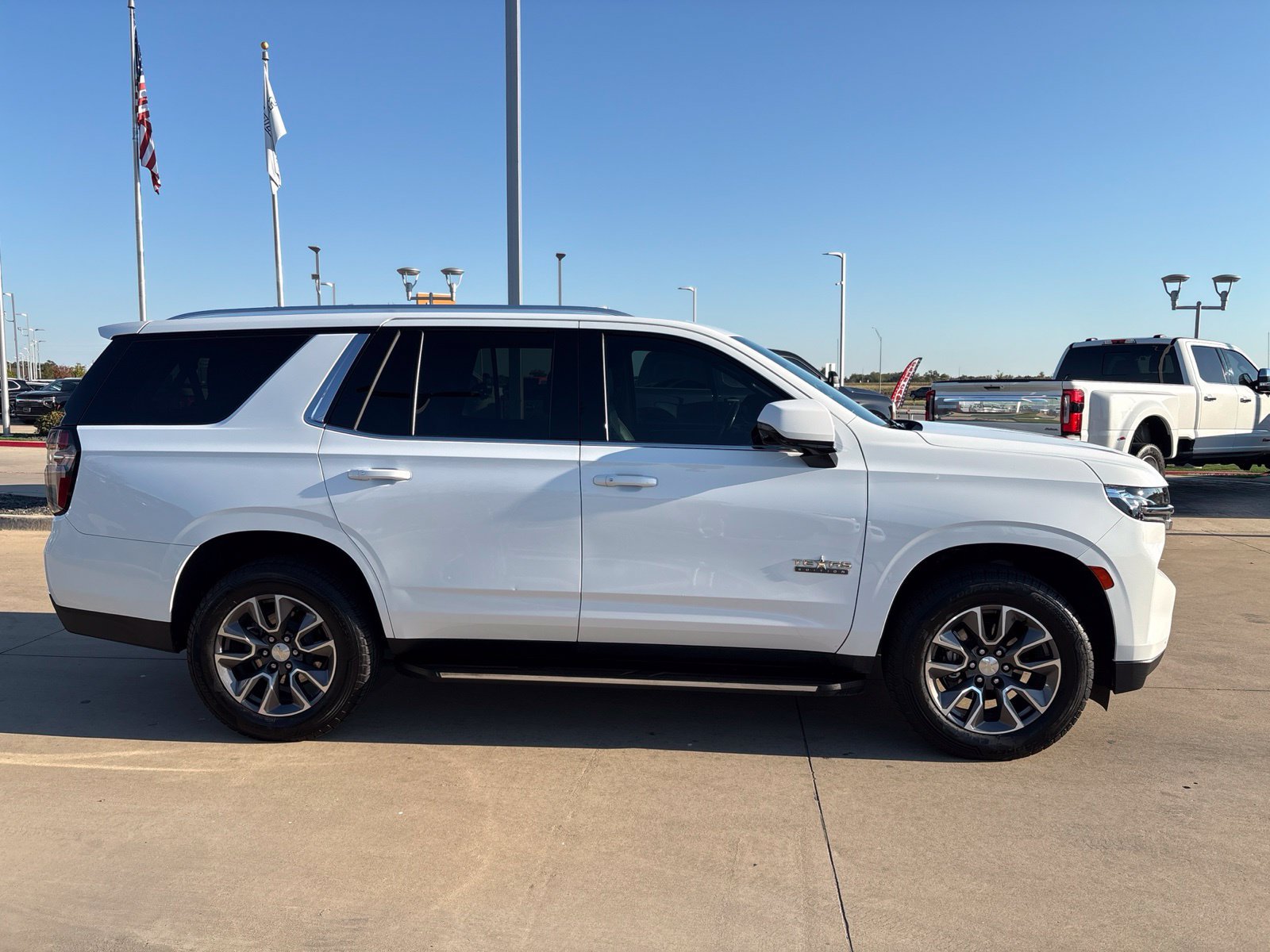 Used 2022 Chevrolet Tahoe LT w/ Luxury Package RWD image 7