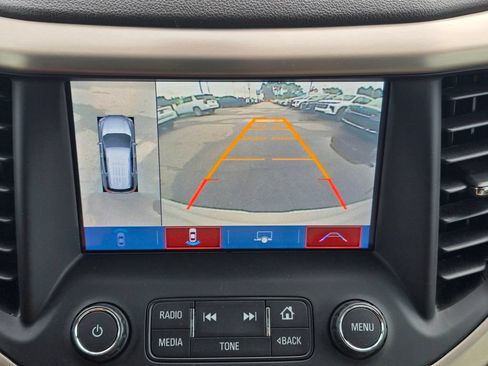 Used 2017 GMC Acadia Denali w/ Technology Package FWD image 22