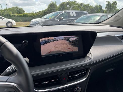 Used 2025 Buick Encore GX Preferred image 22