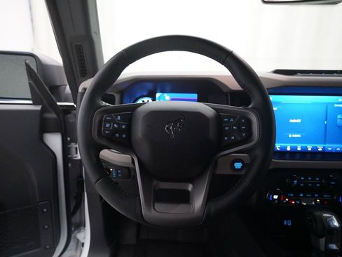 Used 2023 Ford Bronco Wildtrak AWD/4WD image 4