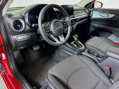 Used 2024 Kia Forte LXS FWD image 7