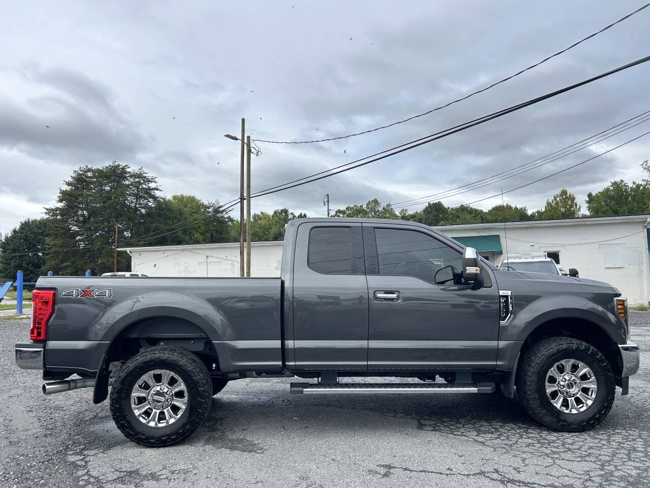 Used 2018 Ford F250 XLT w/ XLT Premium Package AWD/4WD image 5