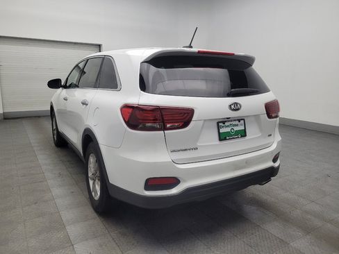 Used 2019 Kia Sorento LX image 5