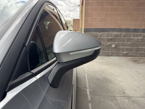 Used 2023 Volkswagen ID.4 Pro S image 12