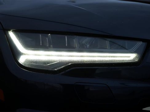 Used 2017 Audi A7 3.0T Competition Prestige w/ Driver Assistance Package image 9