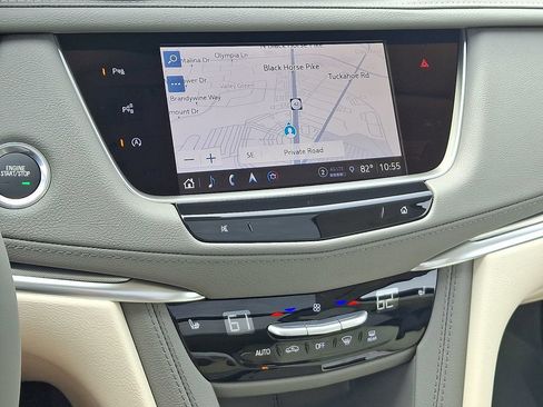 New 2026 Cadillac XT5 Premium Luxury w/ LPO, Floor Liner Package AWD/4WD image 8