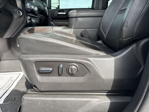 Used 2023 GMC Sierra 3500 Denali w/ Denali Ultimate Package AWD/4WD image 22