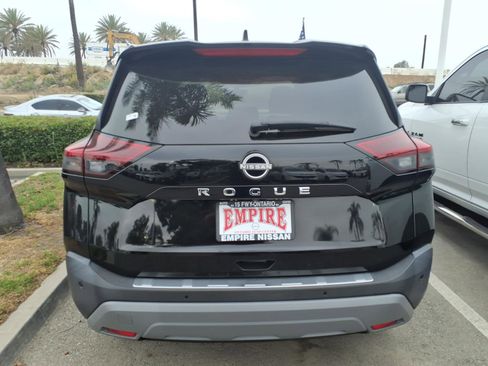 Certified 2023 Nissan Rogue S FWD image 8
