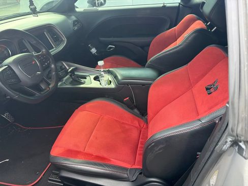 Used 2023 Dodge Challenger R/T Scat Pack RWD image 3
