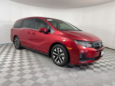 New 2026 Honda Odyssey EX-L image 7
