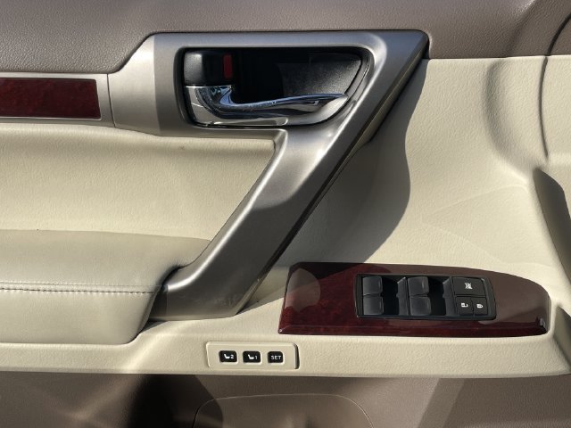 Used 2018 Lexus GX 460 Luxury AWD/4WD image 22