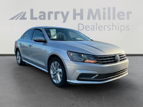Used 2018 Volkswagen Passat 2.0T SE image 7