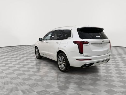Certified 2024 Cadillac XT6 Premium Luxury image 7