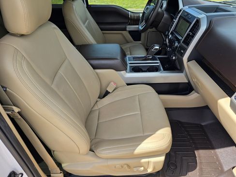 Used 2018 Ford F150 Lariat RWD image 28