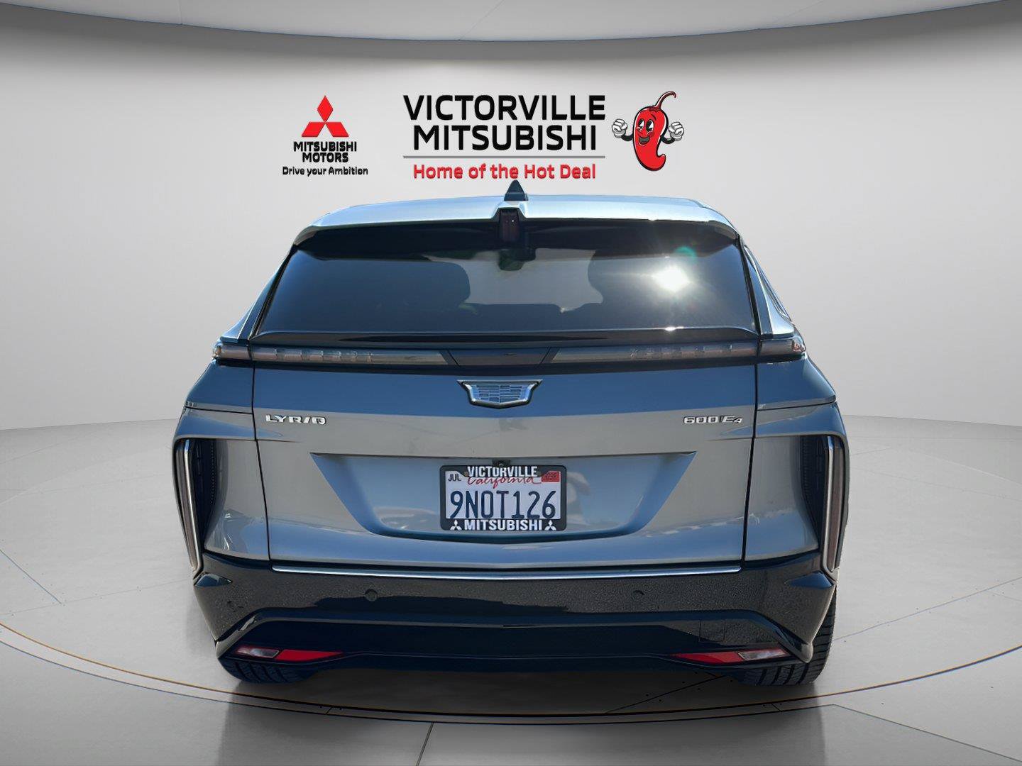 Used 2024 Cadillac Lyriq Luxury AWD/4WD image 6