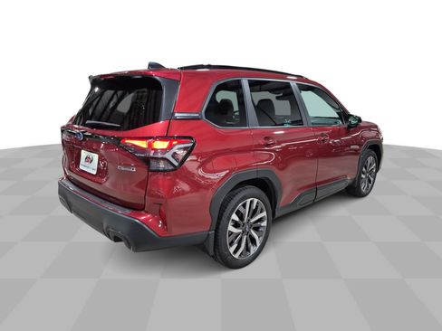 Used 2026 Subaru Forester Touring AWD/4WD image 9
