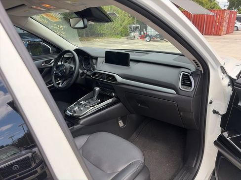 Used 2023 MAZDA CX-9 Touring image 12