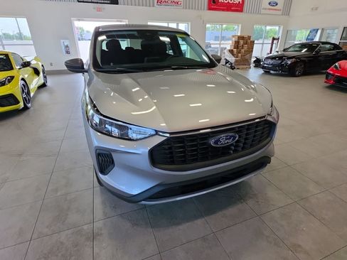 Used 2024 Ford Escape Active AWD/4WD image 4