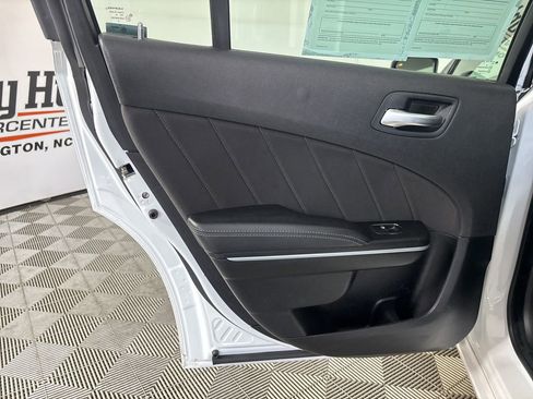 Used 2023 Dodge Charger SXT RWD image 17