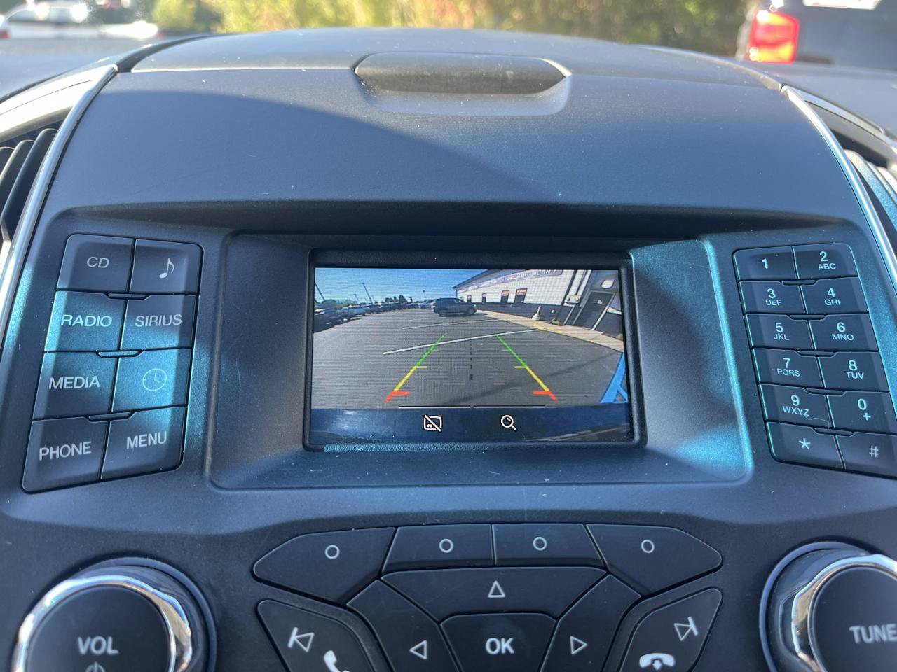 Used 2015 Ford Edge SEL FWD image 10