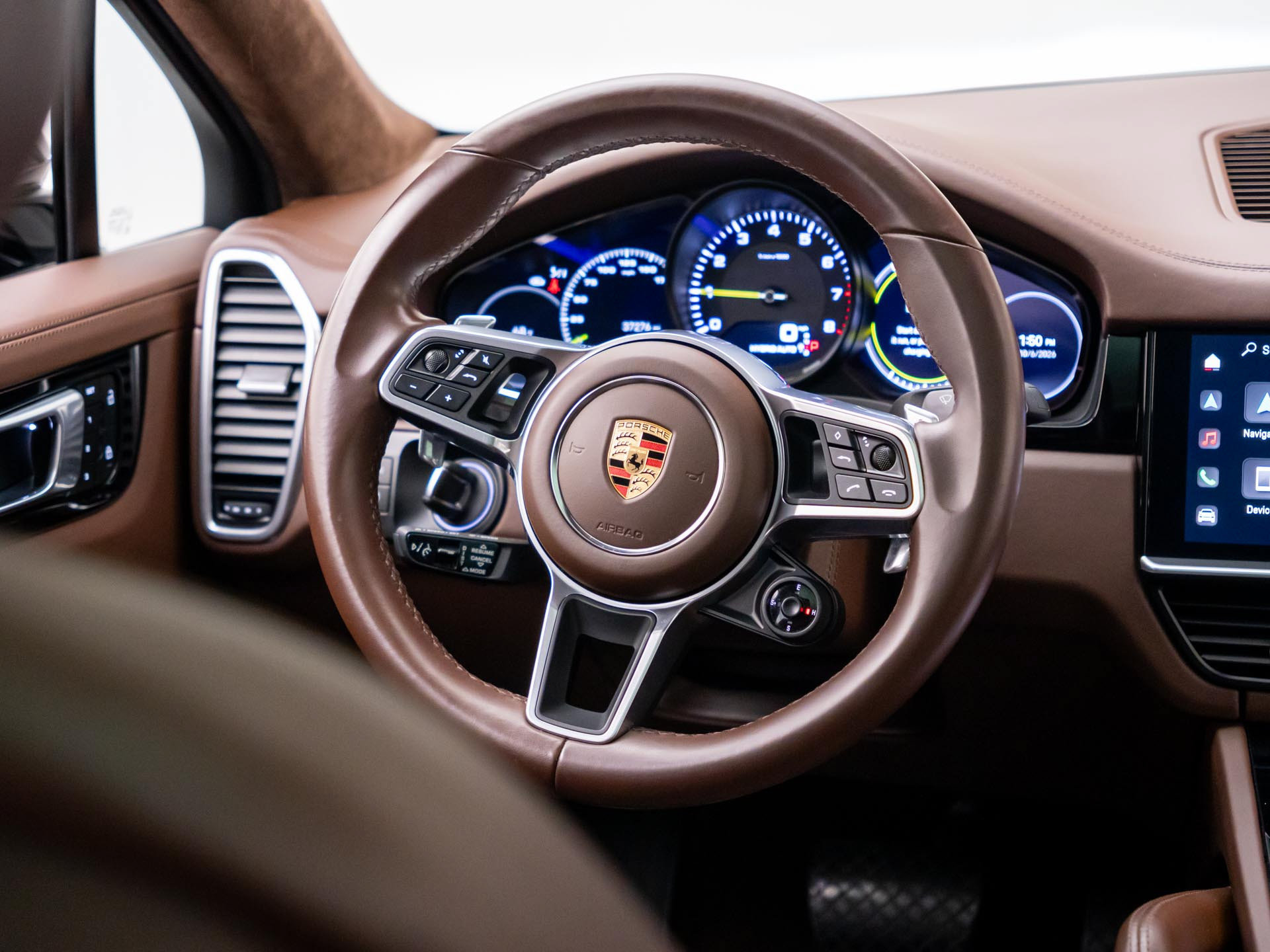 Used 2023 Porsche Cayenne Platinum Edition AWD/4WD image 12
