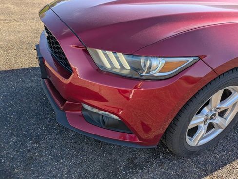 Used 2015 Ford Mustang Coupe RWD image 9