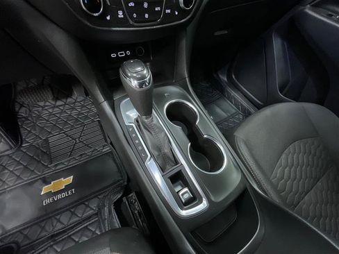 Used 2021 Chevrolet Equinox LT w/ Driver Convenience Package image 15