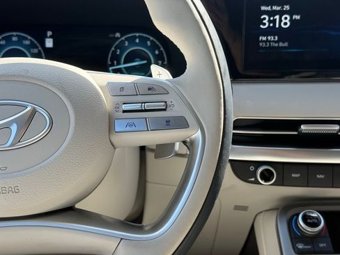 Used 2024 Hyundai Palisade Calligraphy image 12