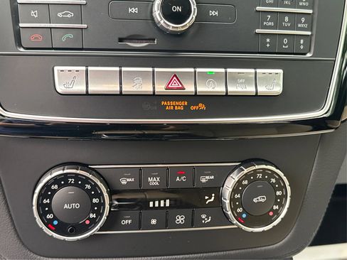 Used 2017 Mercedes-Benz GLE 400 4MATIC image 29