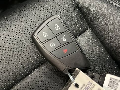New 2026 Chevrolet Equinox LT w/ Convenience Package II AWD/4WD image 20