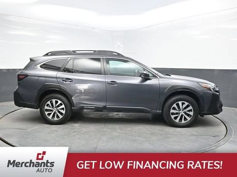 Used 2023 Subaru Outback Premium AWD/4WD image 9