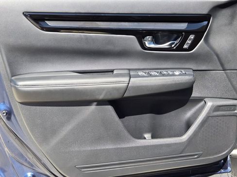 Used 2025 Honda CR-V EX-L image 11