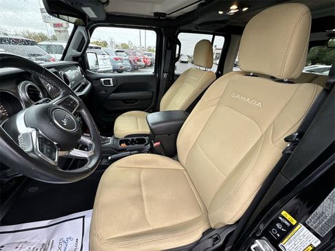 Used 2022 Jeep Wrangler Unlimited Sahara image 11