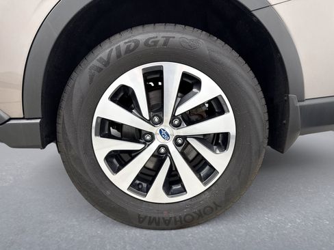 Used 2022 Subaru Outback Premium AWD/4WD image 25
