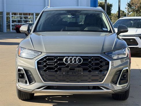 Used 2023 Audi Q5 e Premium Plus w/ Premium Plus Package image 8