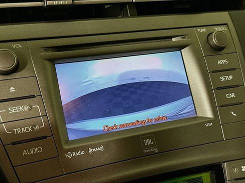 Used 2013 Toyota Prius Four image 17