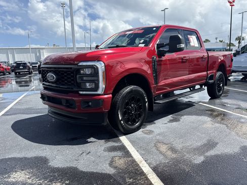 Used 2023 Ford F250 XLT w/ XLT Premium Package AWD/4WD image 5