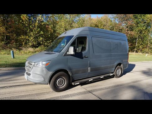 Used 2019 Mercedes-Benz Sprinter 144 image 1