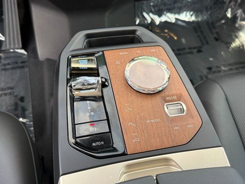 Certified 2023 BMW iX M60 w/ Executive Package AWD/4WD image 28