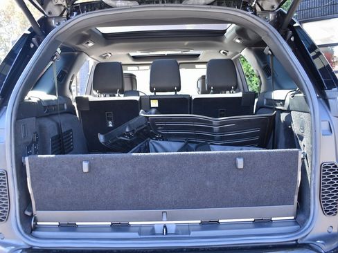 Used 2023 Land Rover Discovery HSE R-Dynamic image 29