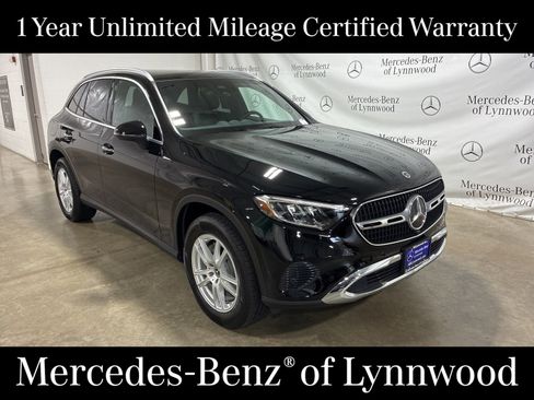 Used 2025 Mercedes-Benz GLC 300 GLC 300 image 1