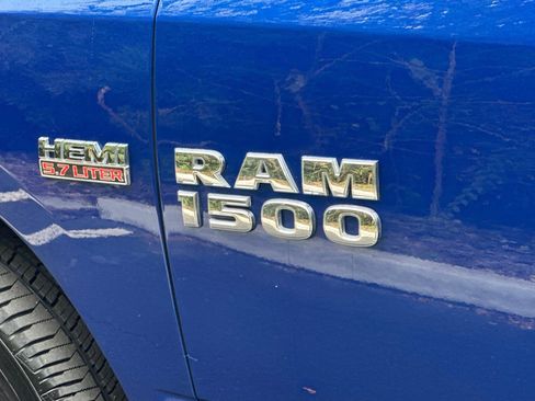 Used 2015 RAM 1500 Express image 25