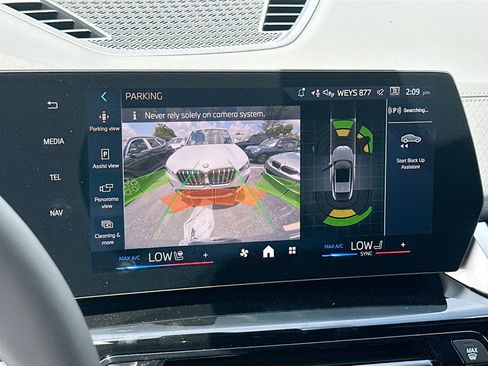 New 2026 BMW X2 xDrive28i w/ M Sport Package AWD/4WD image 11