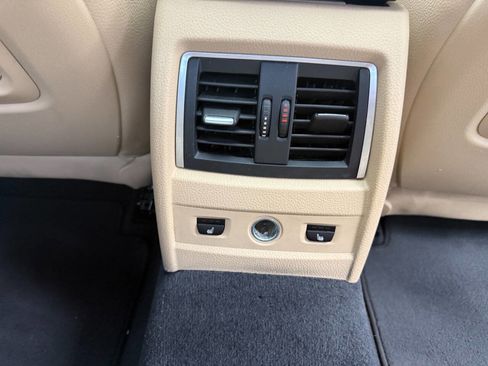 Used 2017 BMW 330e image 31