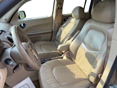 Used 2006 Chevrolet HHR LT w/ Preferred Equipment Group FWD image 10