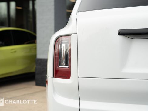 Used 2022 Rolls-Royce Cullinan image 15