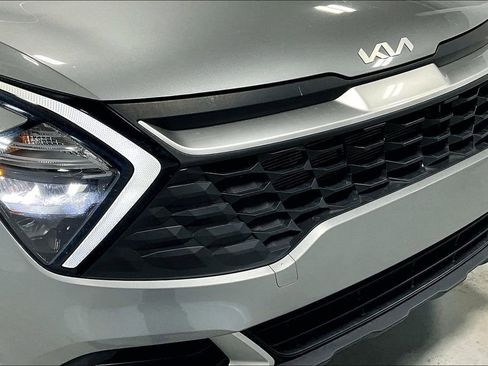 Used 2023 Kia Sportage LX image 38